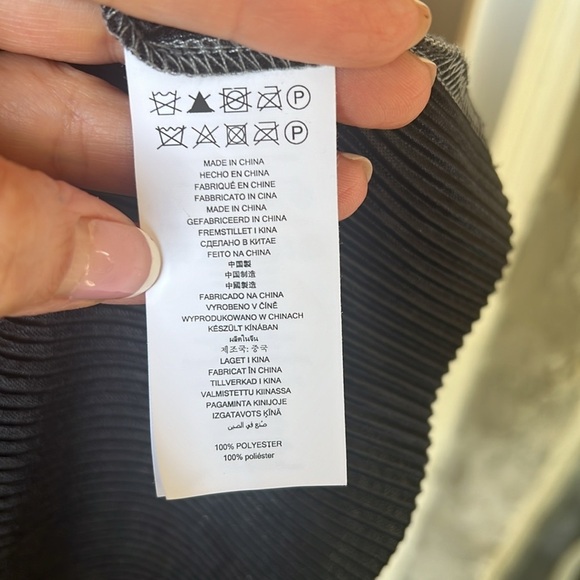 MICHAEL Michael Kors 3X Metallic Micropleated Off Shoulder Blouse Top Charcoal - Picture 5 of 10